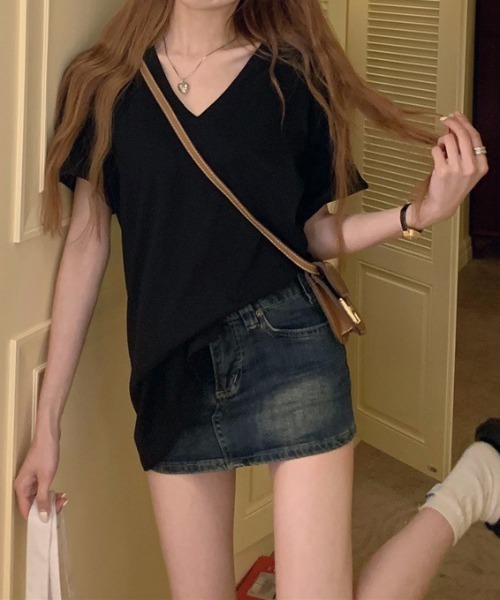 Mela(メラ)の「SIMPLE LOOSE T-SHIRT(Tシャツ/カットソー・レディース・グレー/ブラック/ホワイト・FREE)」の1枚目の写真