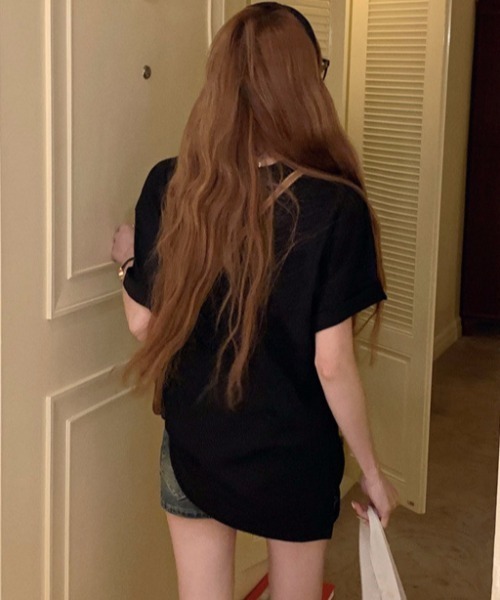 Mela(メラ)の「SIMPLE LOOSE T-SHIRT(Tシャツ/カットソー・レディース・グレー/ブラック/ホワイト・FREE)」の22枚目の写真
