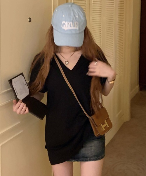 Mela(メラ)の「SIMPLE LOOSE T-SHIRT(Tシャツ/カットソー・レディース・グレー/ブラック/ホワイト・FREE)」の14枚目の写真