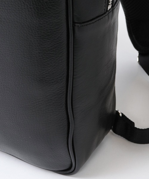 CROWDED CLOSET（クラウデッドクローゼット）の「【SEEKER(シーカー)】オイルレザー バックパック（バックパック/リュック・メンズ・ブラック・FREE）」の14枚目の写真