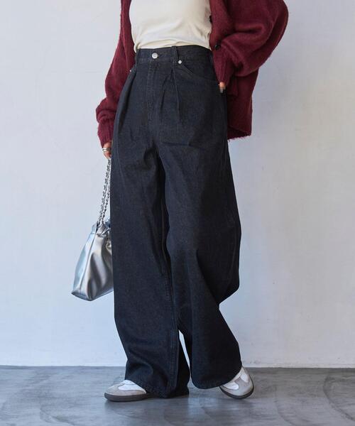 coen（コーエン）の「タックワイドデニムパンツ（デニムパンツ・レディース・ブラック/コバルトブルー・S/M/L）」の4枚目の写真