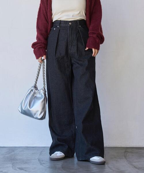 coen（コーエン）の「タックワイドデニムパンツ（デニムパンツ・レディース・ブラック/コバルトブルー・S/M/L）」の5枚目の写真