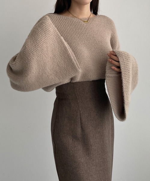 Louere（ルエレ）の「ボリュームフレアスリーブニット（ニット/セーター・レディース・ブラック/グレイッシュベージュ/アイボリー/ライトグレー/ダークブラウン・FREE/LARGE/MEDIUM）」の11枚目の写真