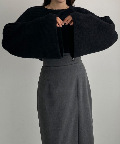 Louere（ルエレ）の「ボリュームフレアスリーブニット（ニット/セーター・レディース・ブラック/グレイッシュベージュ/アイボリー/ライトグレー/ダークブラウン・FREE/LARGE/MEDIUM）」の14枚目の写真