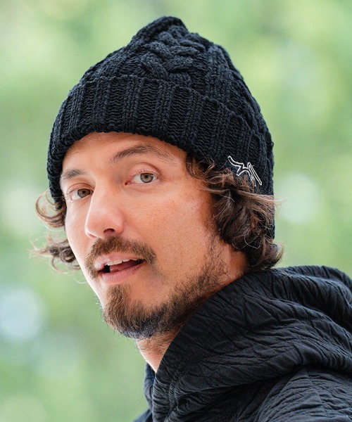 CALL&RESPONSE（コールアンドレスポンス）の「mko11332-サイセンタク ケーブル編みニットキャップ（ニットキャップ/ビーニー・メンズ・ブラック/ベージュ/グレー・FREE）」の4枚目の写真