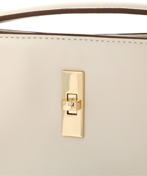 NATURAL BEAUTY BASIC（ナチュラルビューティーベーシック）の「◇【美人百花掲載】ターンロックバケットバッグ（ショルダーバッグ・レディース・ブルー/ダークブラウン/オフホワイト・ﾌﾘ-）」の7枚目の写真