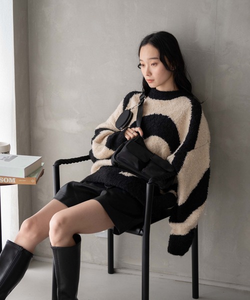 WEGO(ウィゴー)の「WEGO/ポーチ付きポケットデザインショルダー(ショルダーバッグ・レディース・ブラック/ホワイト/ブラック系その他/シルバー/ブラウン/スカイブルー・FREE)」の8枚目の写真