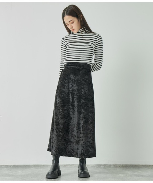 ANAP(アナップ)の「クラッシュベロアフレアロングスカート(スカート・レディース・カーキ/ブラック/ベージュ・FREE)」の4枚目の写真