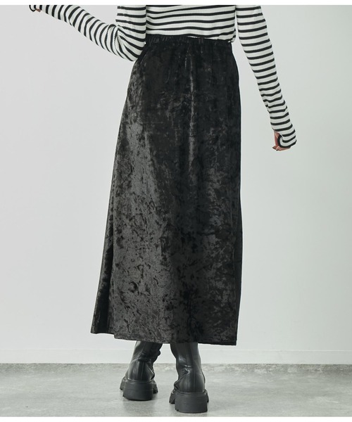 ANAP(アナップ)の「クラッシュベロアフレアロングスカート(スカート・レディース・カーキ/ブラック/ベージュ・FREE)」の9枚目の写真