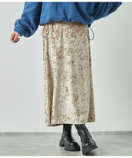 ANAP(アナップ)の「クラッシュベロアフレアロングスカート(スカート・レディース・カーキ/ブラック/ベージュ・FREE)」の11枚目の写真