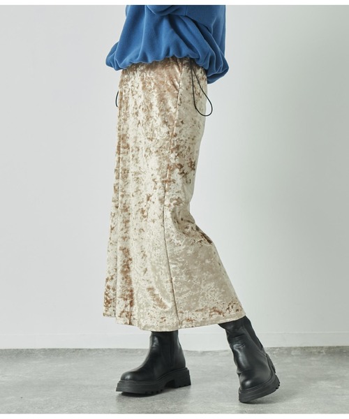 ANAP(アナップ)の「クラッシュベロアフレアロングスカート(スカート・レディース・カーキ/ブラック/ベージュ・FREE)」の12枚目の写真