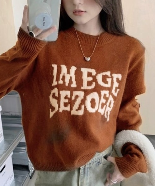 Achic(アシック)の「デザイン ロゴ ニットトップス(Tシャツ/カットソー・レディース・ブラウン系その他/アイボリー/グレー/ブラック・M)」の4枚目の写真