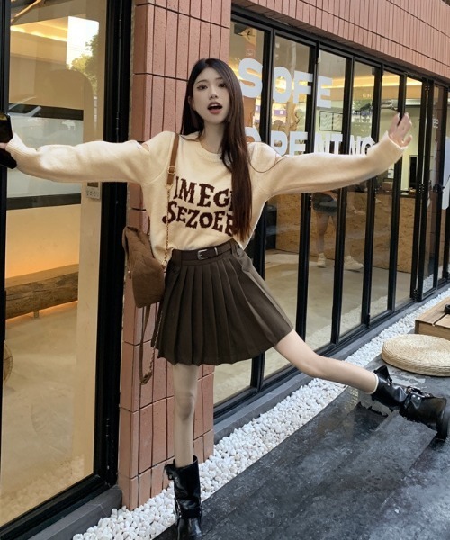 Achic(アシック)の「デザイン ロゴ ニットトップス(Tシャツ/カットソー・レディース・ブラウン系その他/アイボリー/グレー/ブラック・M)」の21枚目の写真