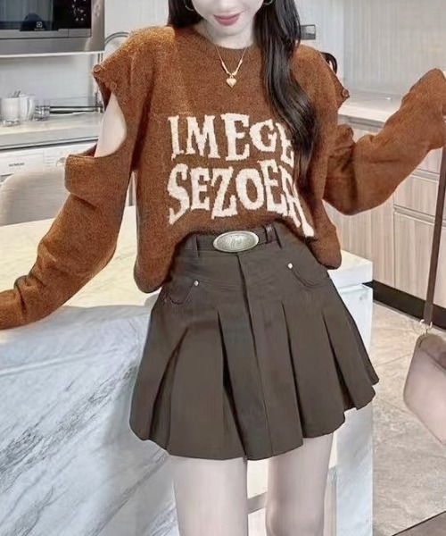 Achic(アシック)の「デザイン ロゴ ニットトップス(Tシャツ/カットソー・レディース・ブラウン系その他/アイボリー/グレー/ブラック・M)」の8枚目の写真