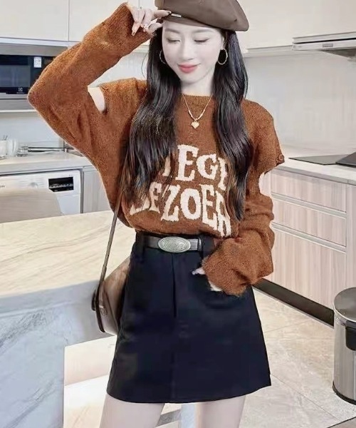 Achic(アシック)の「デザイン ロゴ ニットトップス(Tシャツ/カットソー・レディース・ブラウン系その他/アイボリー/グレー/ブラック・M)」の9枚目の写真