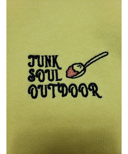 JUNKSOUL(ジャンクソウル)の「JUNKSOUL OUTDOOR/カレーキャンプ場ロンT (M4)(Tシャツ/カットソー・キッズ・マスタード/ホワイト・110/150/130/140/100/120/160)」の7枚目の写真