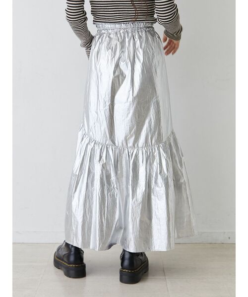 jouetie（ジュエティ）の「メタリックフレアギャザースカート（スカート・レディース・シルバー/グレー・MEDIUM）」の6枚目の写真