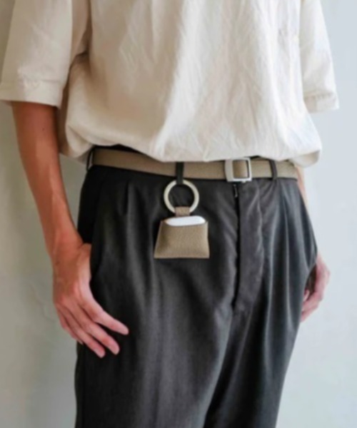 ITTI（イッチ）の「ITTI/イッチ/HERRIE PODS RING PRO / DIPLO FJORD/AirPods PRO収納レザーケース（スマホグッズ・メンズ・イエロー/オレンジ/グレー/ブルー/ブラック・F）」の7枚目の写真