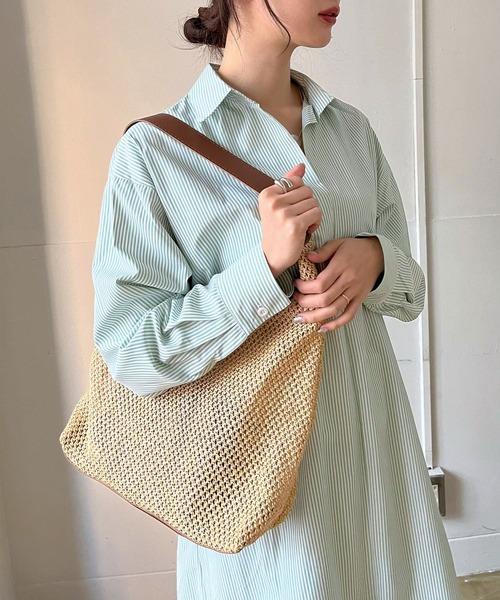 Jewelobe(ジュエローブ)の「ポーチセットシンセティックレザー×ストローメッシュショルダーバック(ショルダーバッグ・レディース・オフホワイト/ブラック/ブラウン・FREE)」の12枚目の写真