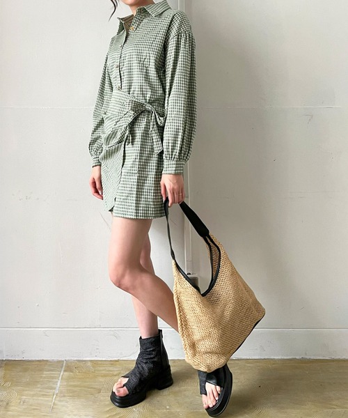 Jewelobe(ジュエローブ)の「ポーチセットシンセティックレザー×ストローメッシュショルダーバック(ショルダーバッグ・レディース・オフホワイト/ブラック/ブラウン・FREE)」の13枚目の写真