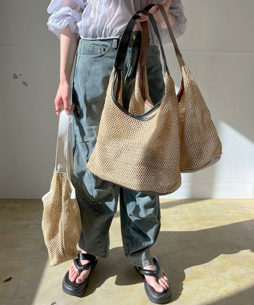 Jewelobe(ジュエローブ)の「ポーチセットシンセティックレザー×ストローメッシュショルダーバック(ショルダーバッグ・レディース・オフホワイト/ブラック/ブラウン・FREE)」の15枚目の写真