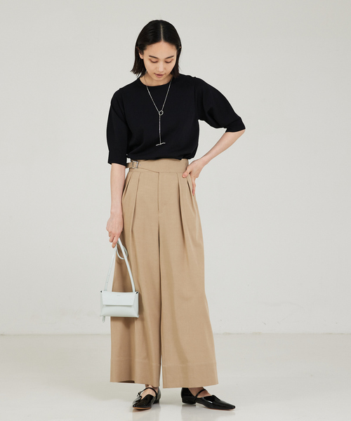 qualite(カリテ)の「【セットアップ対応】レーヨンストレッチクルーネックニット(ニット/セーター・レディース・グリーン/ホワイト/ブラック・フリー)」の17枚目の写真