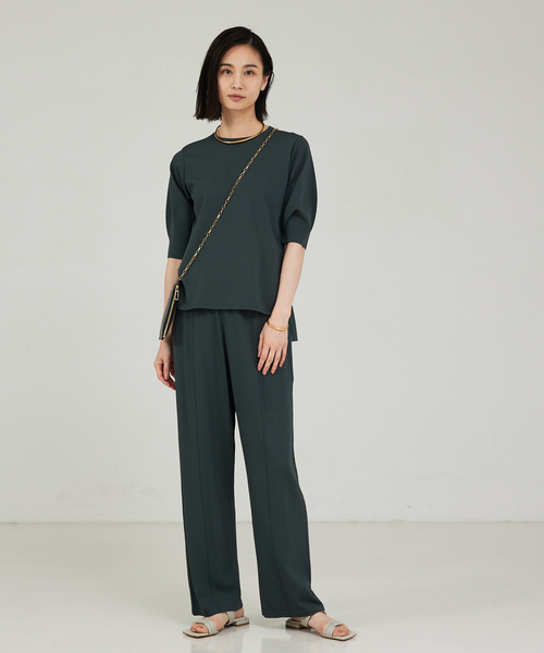 qualite(カリテ)の「【セットアップ対応】レーヨンストレッチクルーネックニット(ニット/セーター・レディース・グリーン/ホワイト/ブラック・フリー)」の14枚目の写真