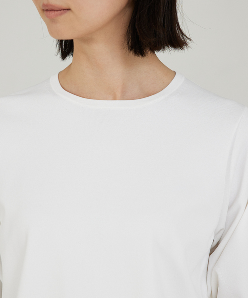 qualite(カリテ)の「【セットアップ対応】レーヨンストレッチクルーネックニット(ニット/セーター・レディース・グリーン/ホワイト/ブラック・フリー)」の9枚目の写真