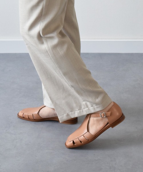 PASCUCCI（パスクッチ）の「【PASCUCCI】ソフトスクエアトウグルカシューズ(D42201)（サンダル・レディース・ブラック/アイボリー・37/38/39/36）」の5枚目の写真