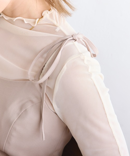 one after another NICE CLAUP(ワンアフターアナザーナイスクラップ)の「新色追加/肩リボンマーメイドキャミワンピース【WEB限定商品】(ワンピース・レディース・ブラック/ベージュ/チャコールグレー/ブラック×ホワイト・FREE)」の9枚目の写真