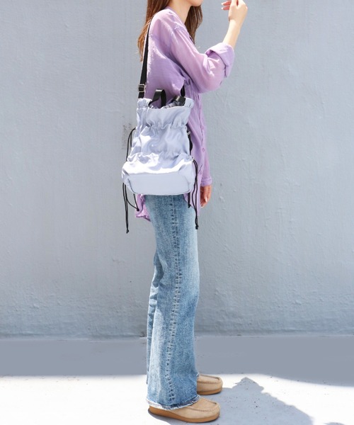 AT CREATION(アットクリエイション)の「〈AT CREATION/アットクリエイション〉クラドロー 2WAY トート(トートバッグ・レディース・カーキ/ブラック/ホワイト/ライトグレー・ONE SIZE)」の12枚目の写真