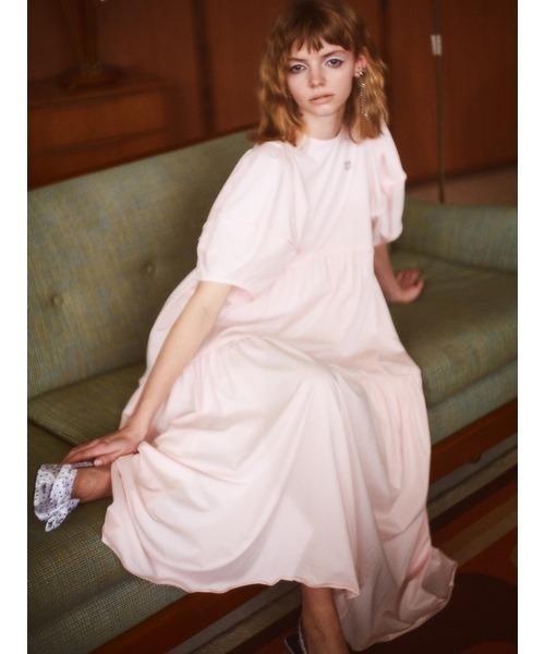 FURFUR（ファーファー）の「ロゴ刺繍パフスリーブカットワンピース