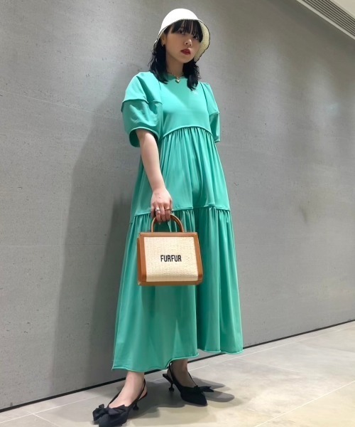 FURFUR（ファーファー）の「ロゴ刺繍パフスリーブカットワンピース