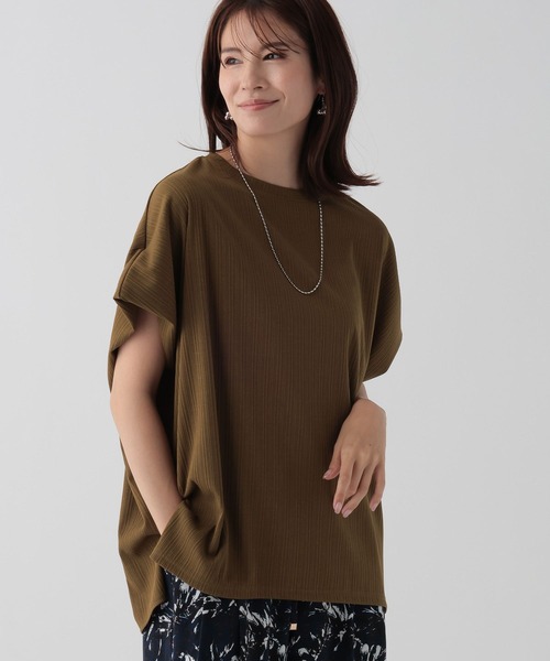 Elura（エルーラ）の「ドレスアップリブドルマンプルオーバー（Tシャツ/カットソー・レディース・ブラウン系その他/ライトブルー/チャコールグレー/ホワイト/ブルー系その他5/カーキ/ブラック/グリーン系その他4/グリーン系その他2・MEDIUM/LARGE）」の7枚目の写真