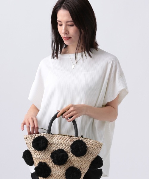 Elura（エルーラ）の「ドレスアップリブドルマンプルオーバー（Tシャツ/カットソー・レディース・ブラウン系その他/ライトブルー/チャコールグレー/ホワイト/ブルー系その他5/カーキ/ブラック/グリーン系その他4/グリーン系その他2・MEDIUM/LARGE）」の11枚目の写真