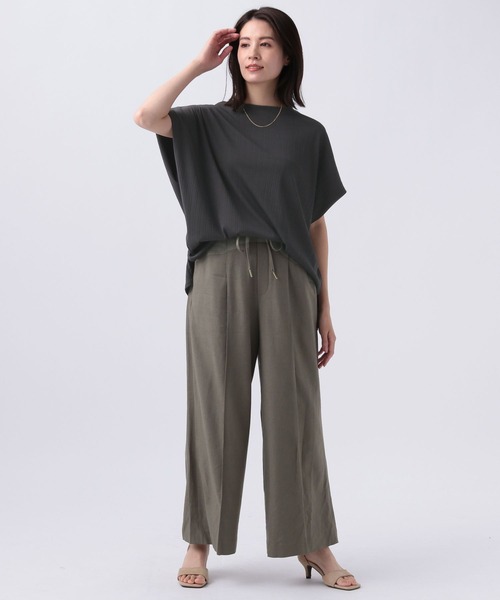 Elura（エルーラ）の「ドレスアップリブドルマンプルオーバー（Tシャツ/カットソー・レディース・ブラウン系その他/ライトブルー/チャコールグレー/ホワイト/ブルー系その他5/カーキ/ブラック/グリーン系その他4/グリーン系その他2・MEDIUM/LARGE）」の13枚目の写真