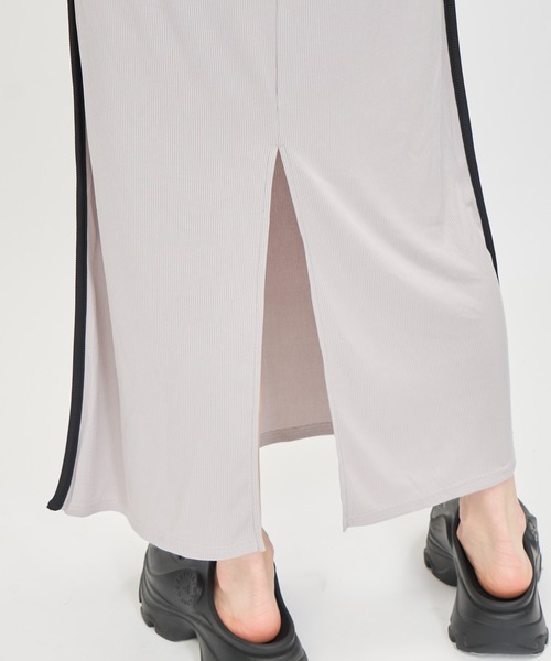 SPIRALGIRL（スパイラルガール）の「ラインタイトリブキャミワンピース（ワンピース・レディース・ブラック/グレー/ブルー・FREE）」の11枚目の写真