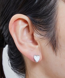 Zoule ゾーラ：ネイビーシリーズ　shell heart　シェル　ハート　ピアス