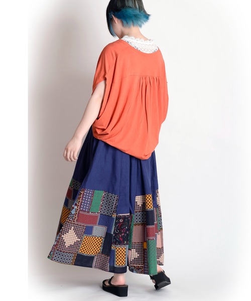 MARAI(マーライ)の「綿麻エスニック柄フレアロングスカート(スカート・レディース・レッド/ネイビー/ブラック・LARGE/MEDIUM)」の13枚目の写真