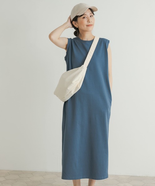 URBAN RESEARCH DOORS(アーバンリサーチドアーズ)の「USAコットンノースリーブカットワンピース(ワンピース・レディース・ブラック/ブルー/グレー・MEDIUM)」の4枚目の写真