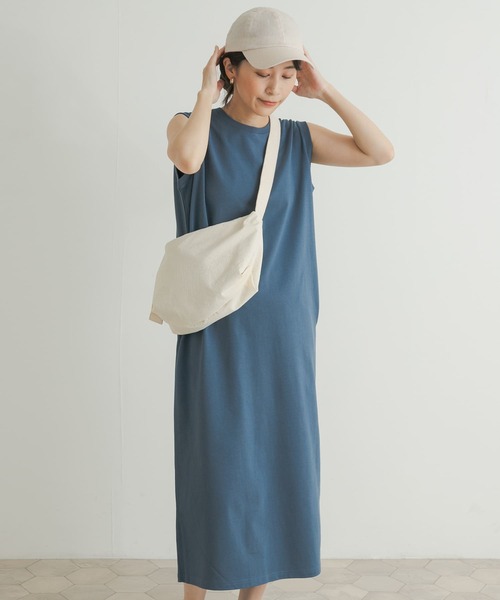 URBAN RESEARCH DOORS(アーバンリサーチドアーズ)の「USAコットンノースリーブカットワンピース(ワンピース・レディース・ブラック/ブルー/グレー・MEDIUM)」の9枚目の写真