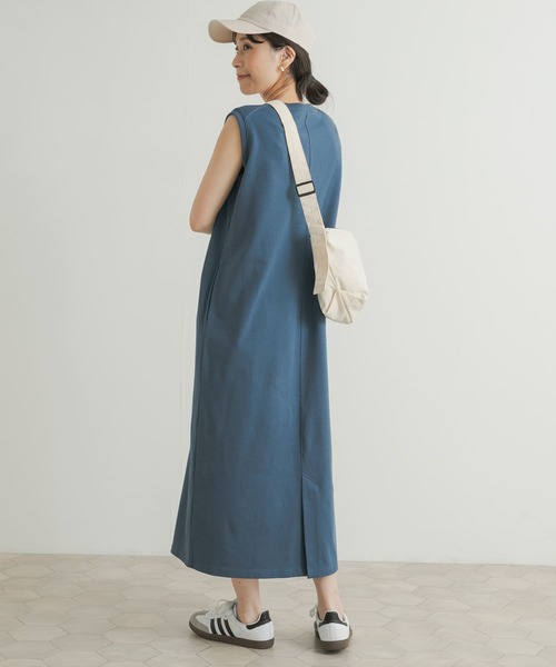 URBAN RESEARCH DOORS(アーバンリサーチドアーズ)の「USAコットンノースリーブカットワンピース(ワンピース・レディース・ブラック/ブルー/グレー・MEDIUM)」の13枚目の写真