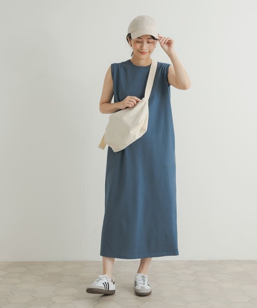 URBAN RESEARCH DOORS(アーバンリサーチドアーズ)の「USAコットンノースリーブカットワンピース(ワンピース・レディース・ブラック/ブルー/グレー・MEDIUM)」の17枚目の写真