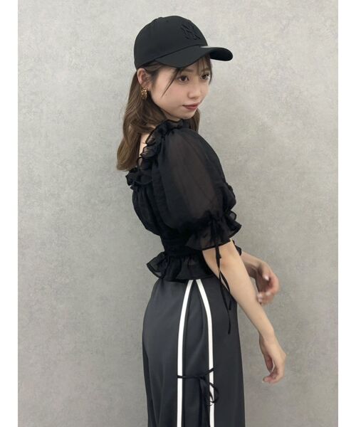 dazzlin(ダズリン)の「2WAYシアーギャザーシャーリングブラウス(シャツ/ブラウス・レディース・ブラック/グリーン/オフホワイト・FREE)」の19枚目の写真