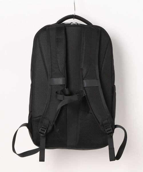 COLEMAN（コールマン）の「アウトビズスマート（ブラック）（ビジネスバッグ・メンズ・ブラック・25L）」の4枚目の写真