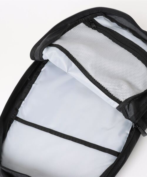 COLEMAN（コールマン）の「アウトビズスマート（ブラック）（ビジネスバッグ・メンズ・ブラック・25L）」の6枚目の写真