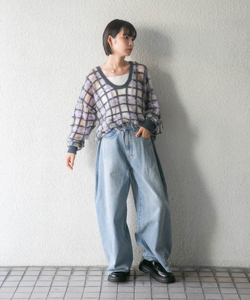 KBF（ケイビーエフ）の「『低身長向けも展開』サイドタックデニム（デニムパンツ・レディース・ブルー/ブラック・38/36/34）」の22枚目の写真