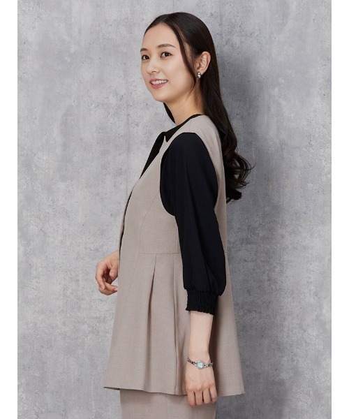 Perfect Suit FActory（パーフェクトスーツファクトリー）の「【セットアップ可能】麻調　ペプラムジレ　ベージュ/ネイビー（ベスト・レディース・ネイビー・L/M）」の5枚目の写真