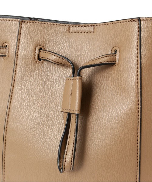 N.(N. Natural Beauty Basic)(エヌエヌナチュラルビューティーベーシック)の「◆巾着2wayショルダーバッグ(ショルダーバッグ・レディース・オフホワイト/ブラック/グレイッシュベージュ・フリ-)」の14枚目の写真