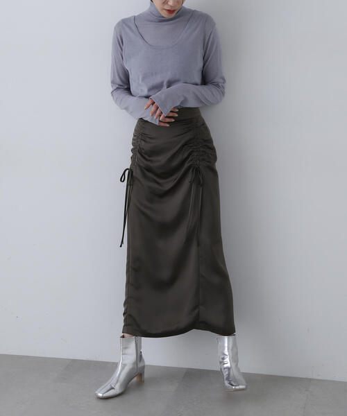 N.(N. Natural Beauty Basic)(エヌエヌナチュラルビューティーベーシック)の「◆ドロストサテンスカート(スカート・レディース・ブラウン/チャコールグレー・MEDIUM)」の3枚目の写真